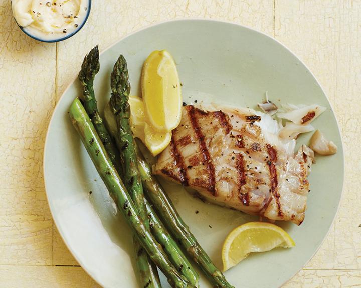 Buttery Lemon Grilled Fish on Grilled Asparagus