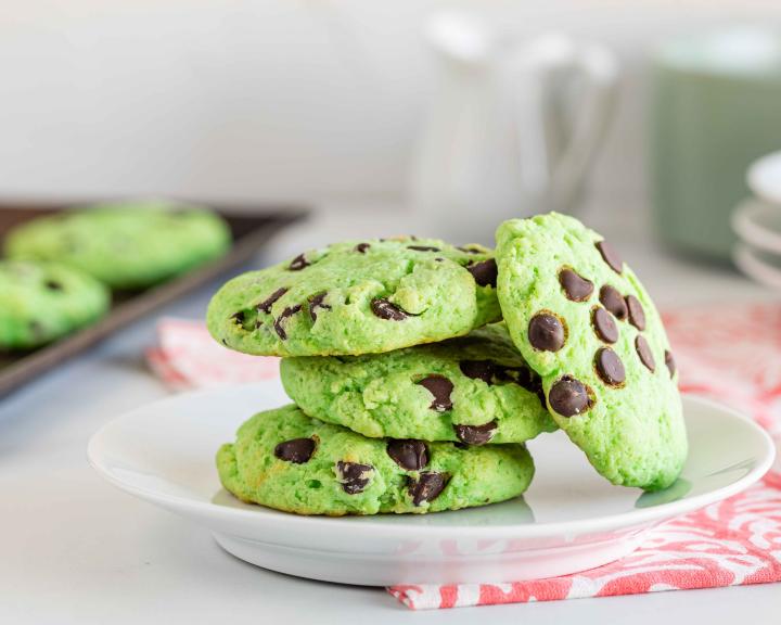 Mint Chocolate Chip Cookies