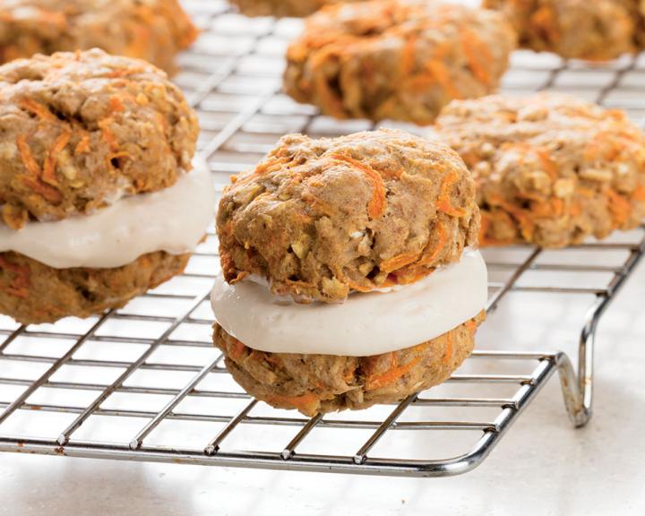 Carrot Cake Whoopie Pies
